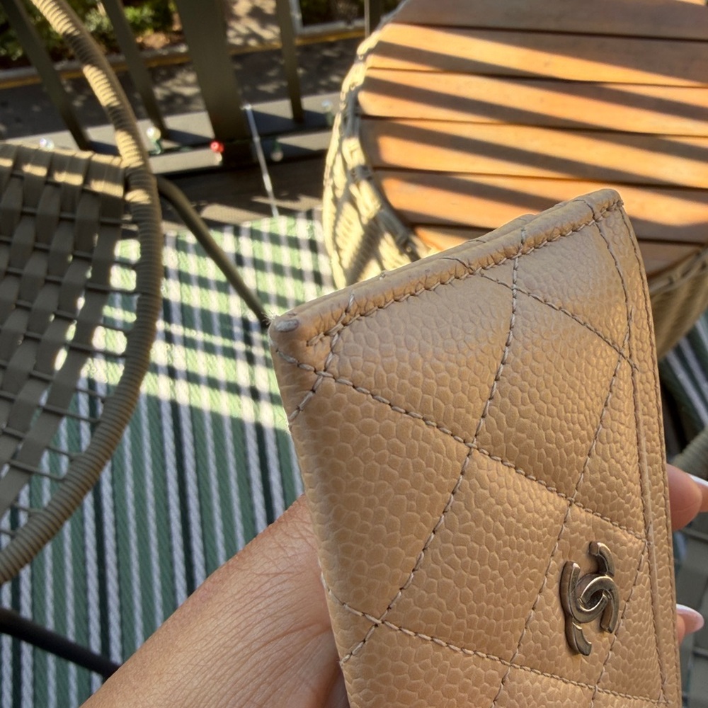 💯% Authentic Beige Chanel Classic Card Case w/ SHW - Picture 5 of 10